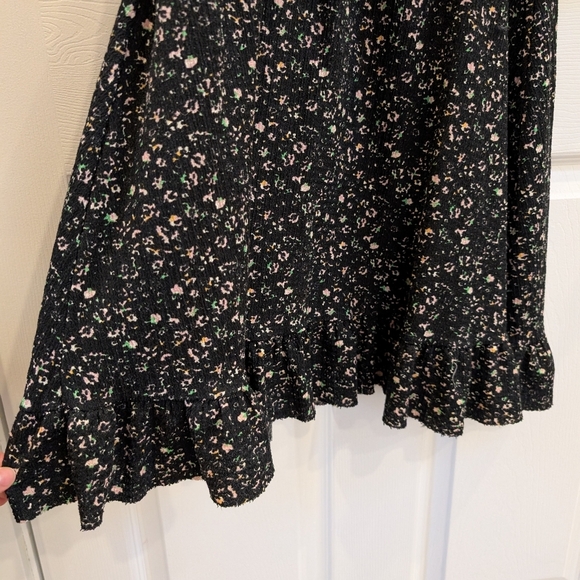 Zara Floral Ruffle dress - Picture 5 of 6